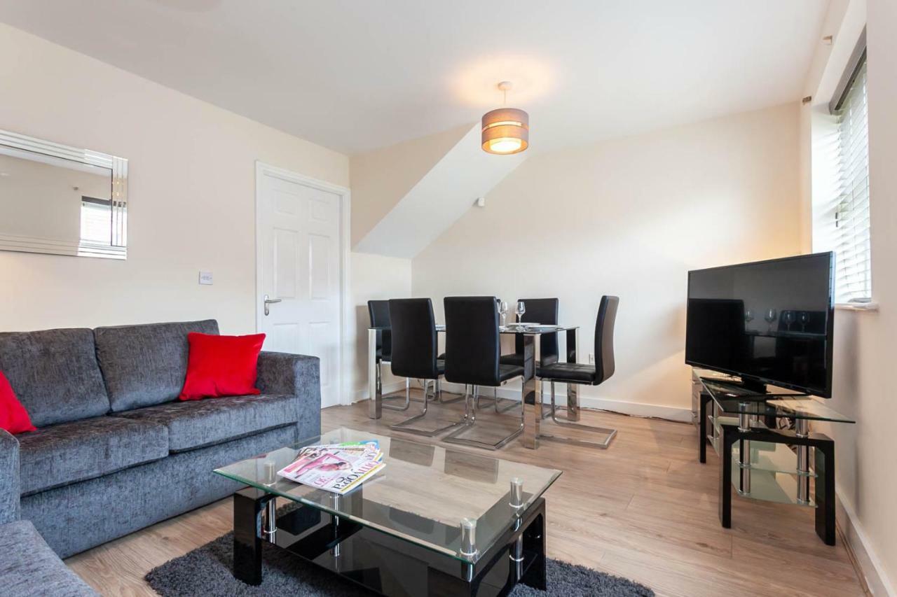 4 Bed Home, Driveway Parking Ideally Located In Latchford, Warrington - Executive St Marys House Zewnętrze zdjęcie