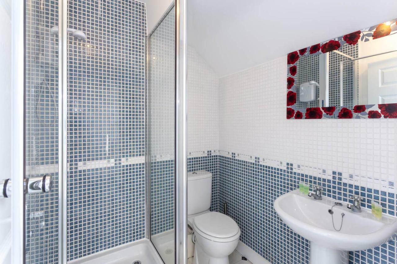 4 Bed Home, Driveway Parking Ideally Located In Latchford, Warrington - Executive St Marys House Zewnętrze zdjęcie