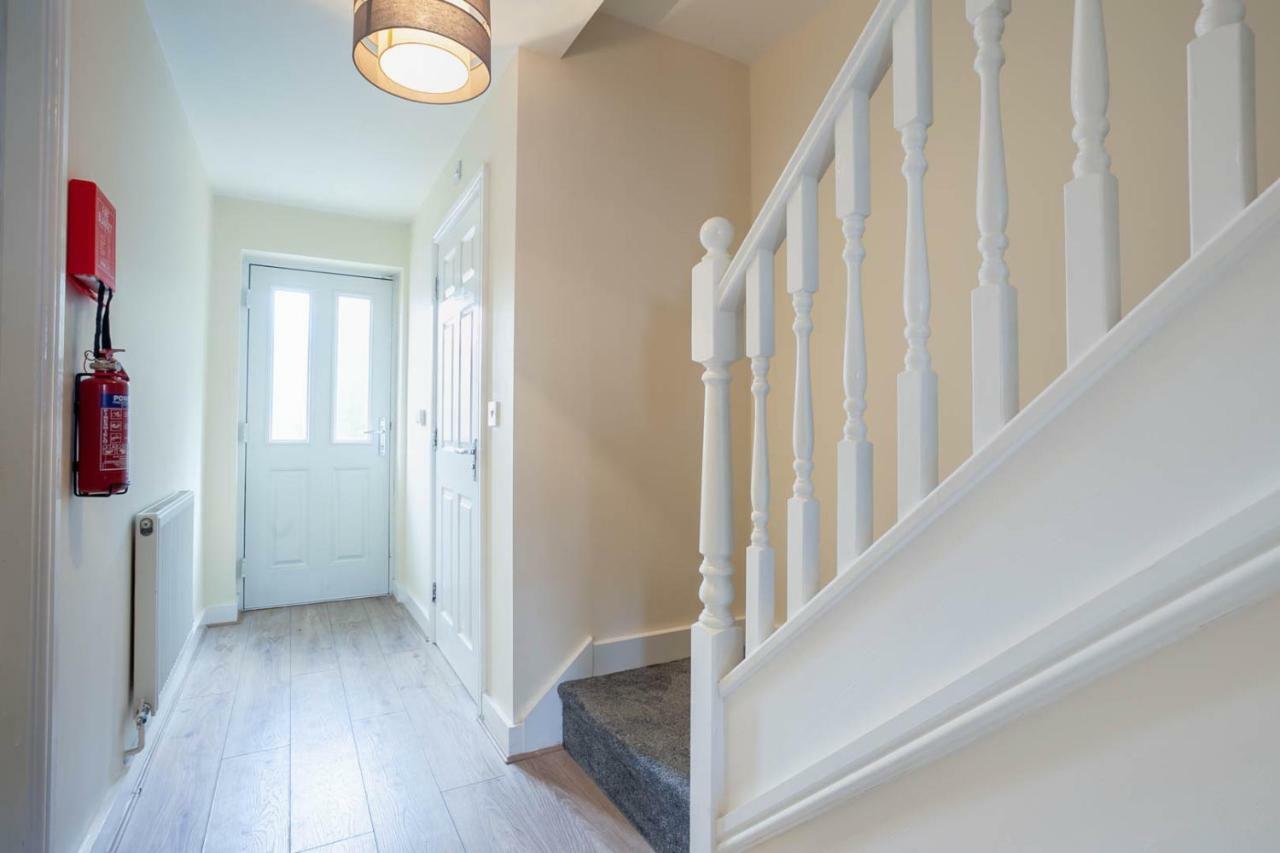 4 Bed Home, Driveway Parking Ideally Located In Latchford, Warrington - Executive St Marys House Zewnętrze zdjęcie